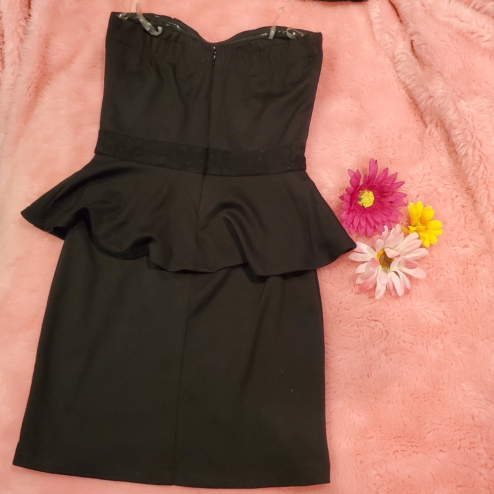 Peplum mini dress - Picture 3 of 8